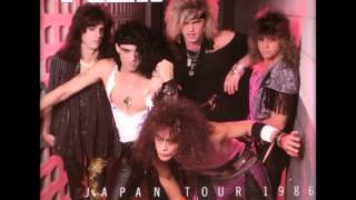 Ratt - What You Give Is What You Get