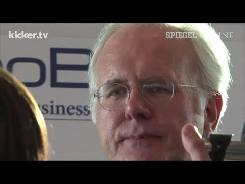 Harald Schmidt veralbert die Liga: "Ab Platz vier beginnt der Abstiegskampf" | DER SPIEGEL