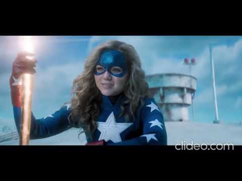 Momento solos de Stargirl y Pat Dugan / STRIPE. Homenaje a Courtney Johns.