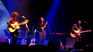 Carmen Consoli - Madre terra (dal vivo al Teatro Verdi di Sassari - 10-02-10)