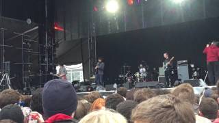 Car Seat Headrest &quot;Sloppy (I Saw My Baby Gettin&#39;)&quot; (DEVO cover) 5/26/17 Boston Calling (snippet)
