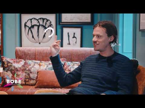 NOËP talks the new album "No Man is an Island" and shares a wish for 2022