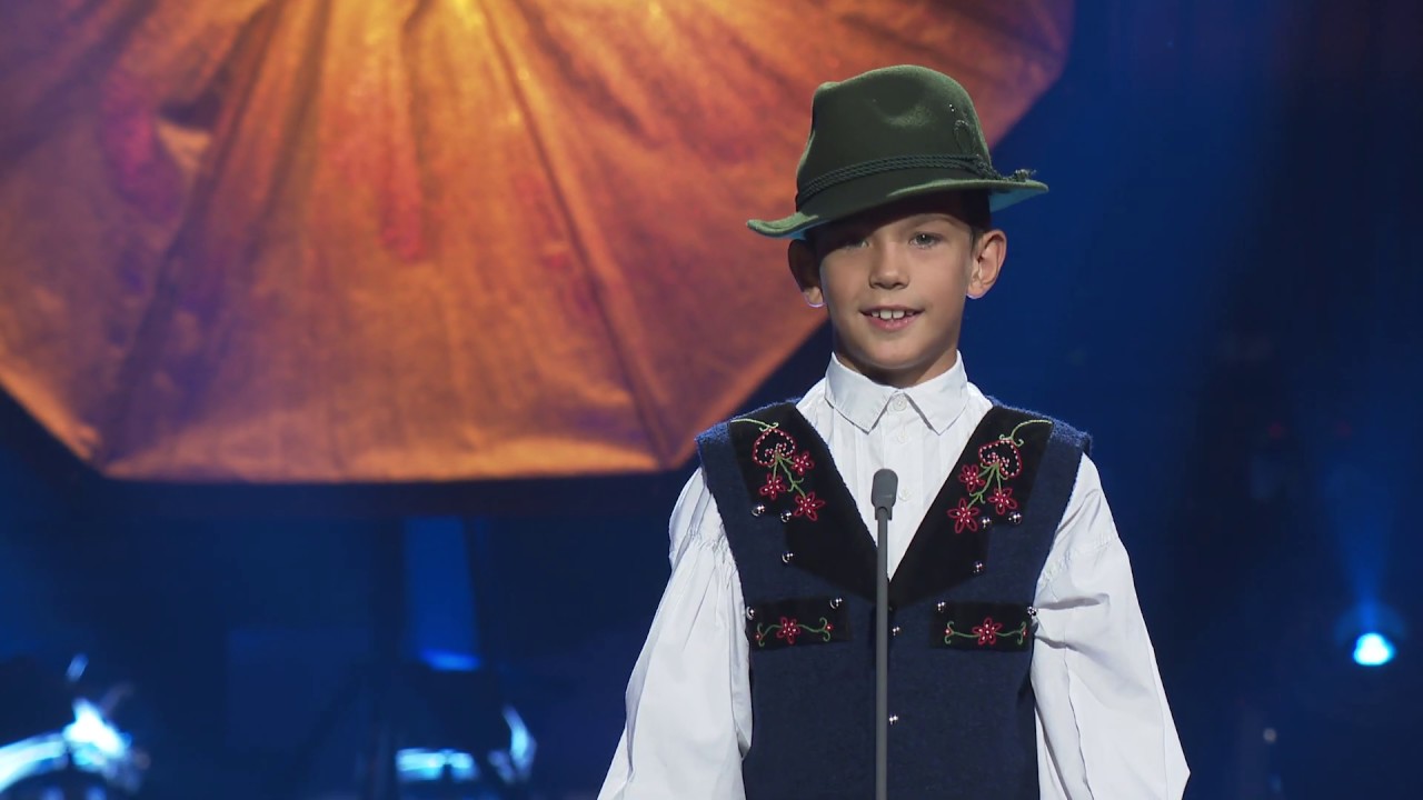 Szász Csanád László - Addig ültem a tűzhelyen (magyarói népdalok)