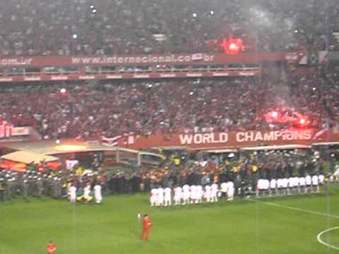 "Canção Popular" Barra: Guarda Popular &bull; Club: Internacional