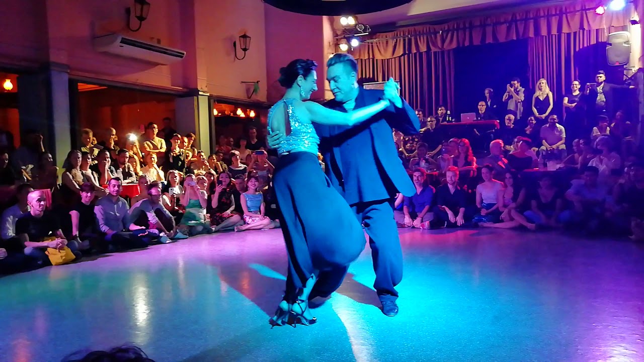 Mariano "Chicho" Frumboli & Moira Castellano - "El Yaguarón"