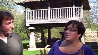 preview picture of video 'Que hacer en Asturias, hotel rural en Asturias y museo Etnografico El Llacin'