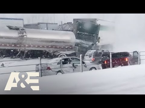Blinding Snowstorm Sparks CHAOTIC 120-Car Pileup | Road Wars | A&E