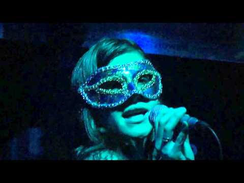 Copia de AGOSTINA PAGELLA Y METEJON EN SIGA EL CORSO