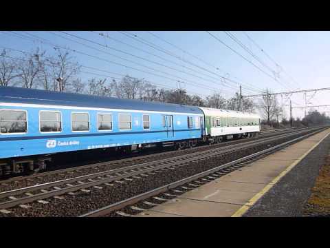 ČD 362.060 - Průjezd vlaku R 672 - Rostoklaty, 16.3.2013