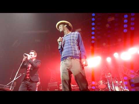 Keane with K'Naan - Looking Back @ the Fridge