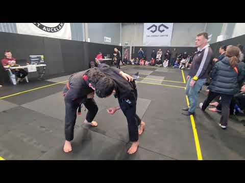 Anton vs Nixon Suddons - Tu Kaha