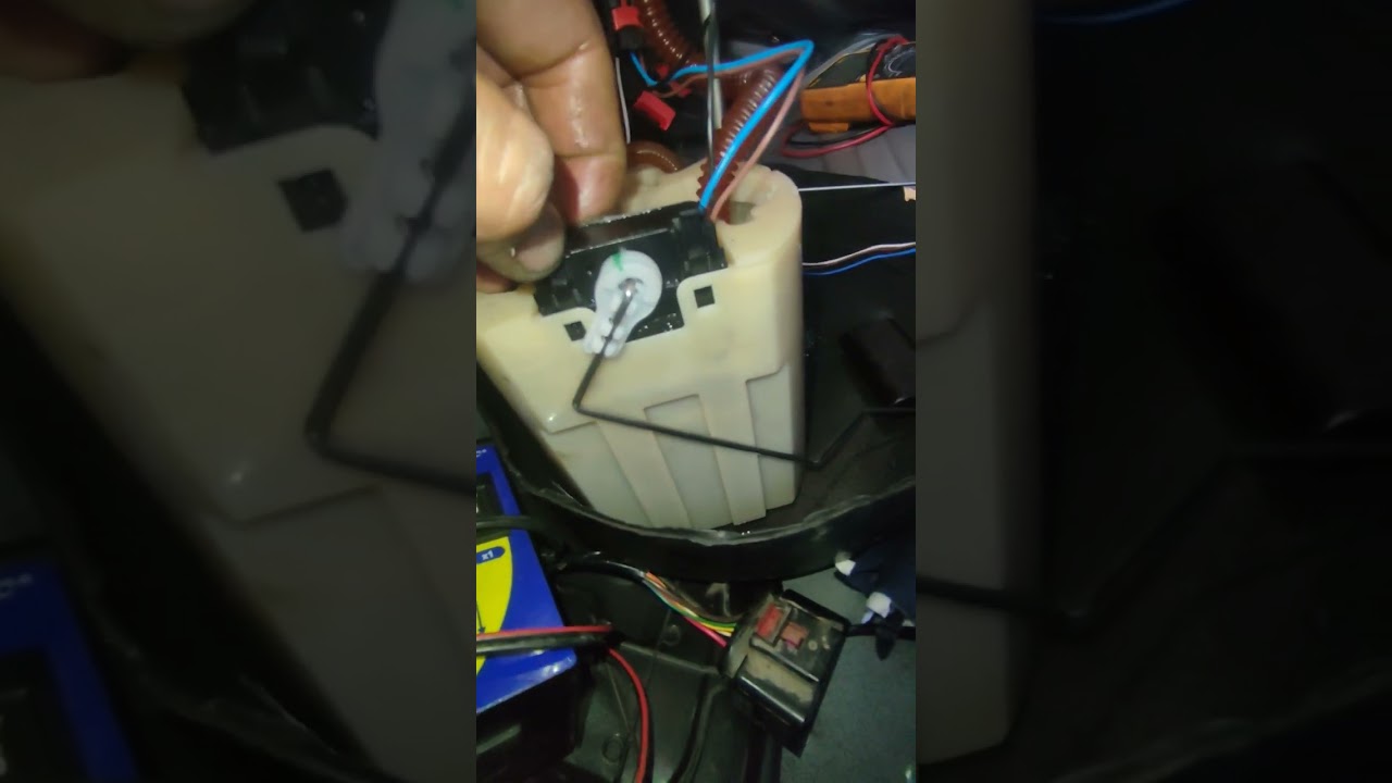 Muy Fácil , Cambio del Sensor Nivel de Combustible (Volswagen Polo 2020)