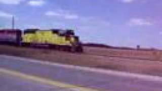 preview picture of video 'Chasing GEXR 432 along Hwy. 7 09 17 07'