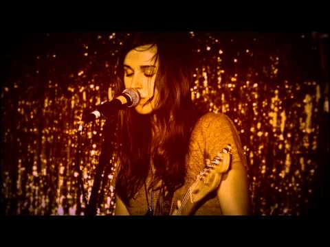 Holly Miranda (The Jealous Girlfriends) - Machines + Lyrics