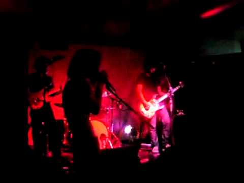 PAJAROS MUTANTES Historia de una canción... En vivo.