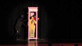 Wantagh Middle School&#39;s Willy Wonka &quot;Flying Reprise&quot;-Wonkavator