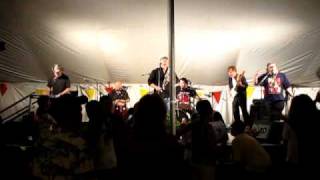 Brave Combo, Sixteen Tons