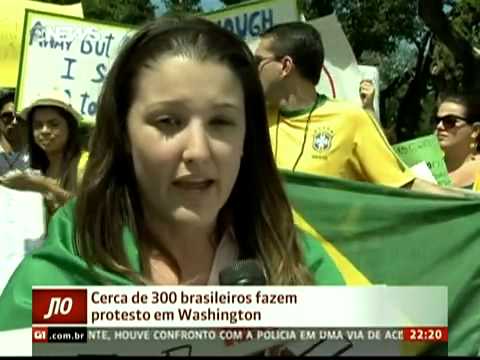 Brasileiros Fazem Protestos - Washington