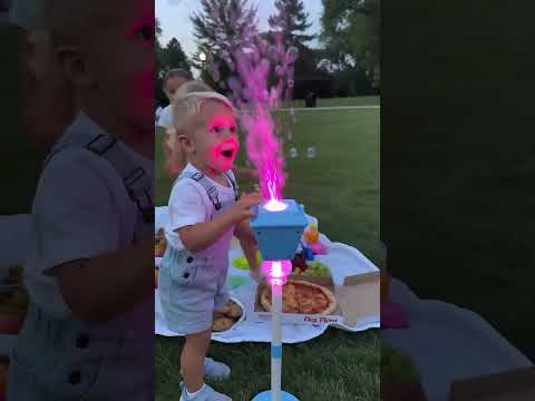 It’s time to get kids to put down their phones #funny