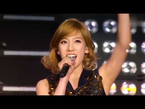 GIRLS' GENERATION | SNSD - Talk at 'I AM' SMTOWN Live '10 in Madison Square Garden