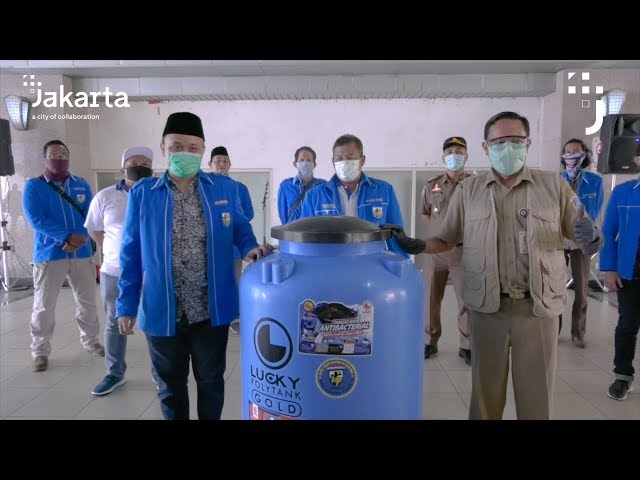 Pemberian Tanki Disinfektan Untuk Waga Jakarta Selatan