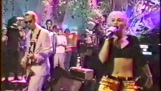 No Doubt - &quot;Sunday Morning&quot; Live on MuchMusic Intimate and Interactive (5/13/1997)