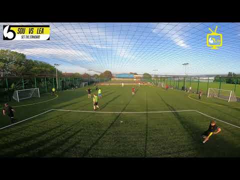 Southwick Spartans vs Leave me'arcelona - Southwick Leisure, Monday - Season 6 - Week 1 - 17.05.2022