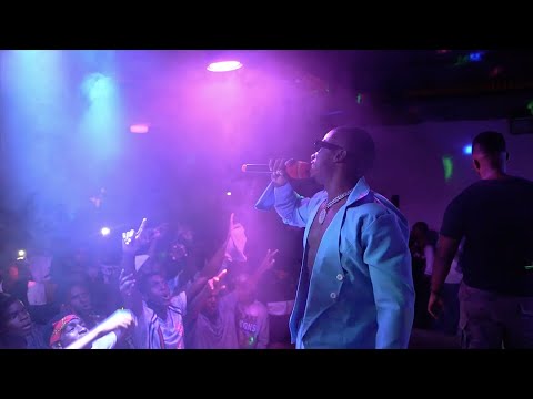 DJAMBSAID EN CONCERT À NTSOUDJINI (PARTIE 2)