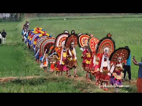 Poothan and Thira - Cheerumbakkav,Chakkanthara 