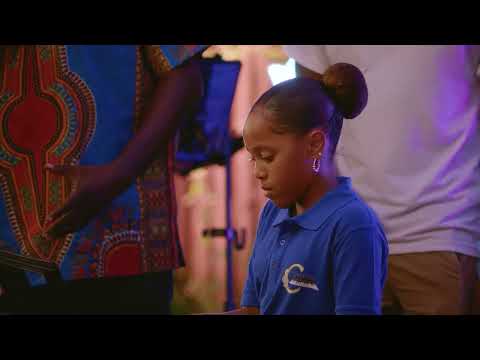 10-Year-Old Pianist & Curaçao Star Reinir Lijfrock Perform “All of Me” Live!