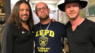 Ivan Moody Performs Blue On Black With Kenny Wayne Shepherd