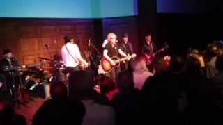 75 year old rocker shreds the competion Ian Hunter and Freedy Johnston