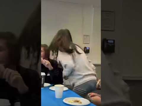 Israeli Soldier Surprises His Daughter! #israel #tsahal #family #idf #war