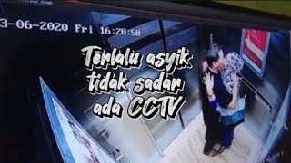 Download lagu AKSI SUAMI ISTRI CIUMAN DI LIFT ‼️#video #viral mp3 Download lagu AKSI SUAMI ISTRI CIUMAN DI LIFT ‼️#video #viral mp3