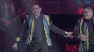 Banda Pequeños Musical – Por mis defectos (En vivo desde de Auditorio Nacional)