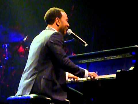 John Legend - Blame Game (Live in Melbourne) [Solo]