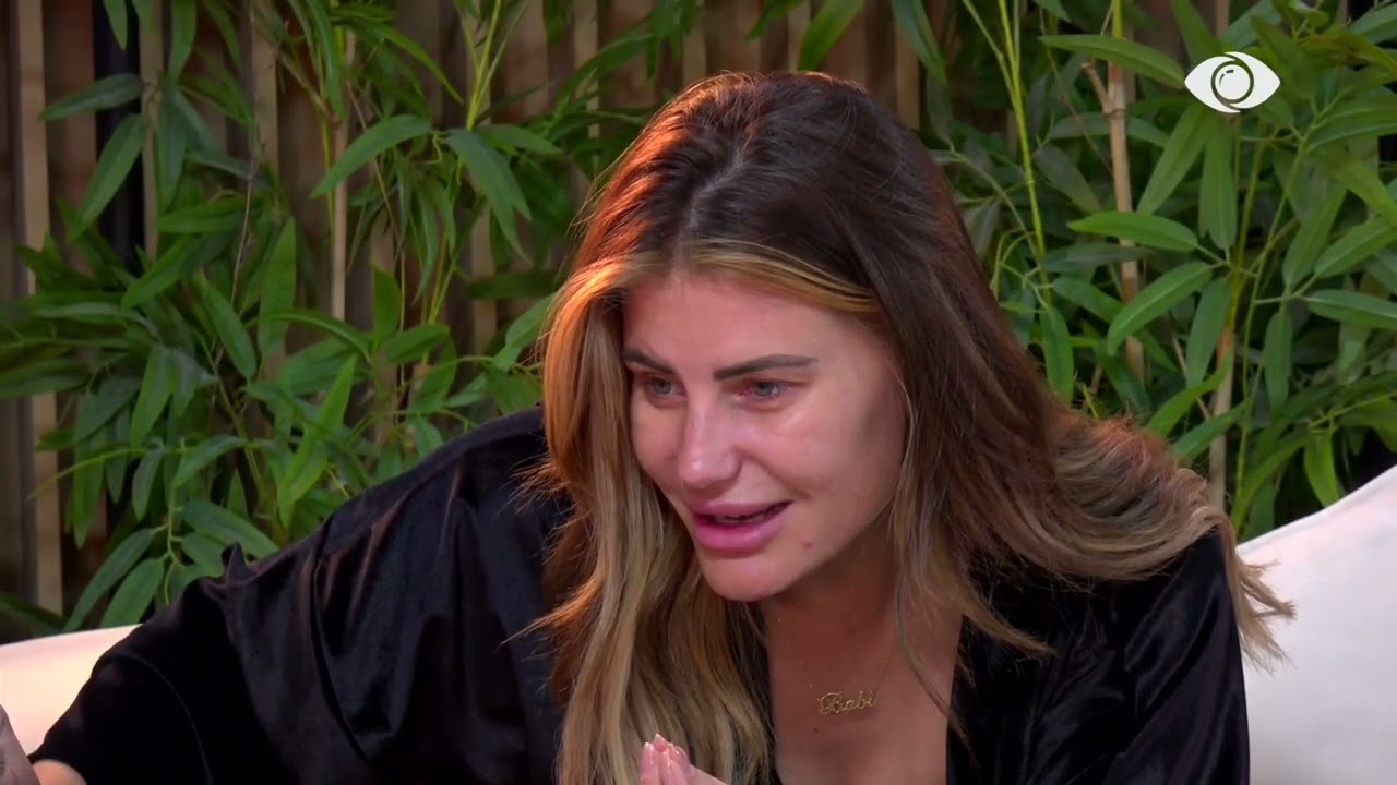 “Ti e ngacmoje, ajo po të ngacmonte”/ Valbona e këshillon, Jozi: Unë e dua shumë Loredanën, por…