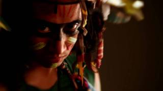 Hands No Hands - Times Neue Roman