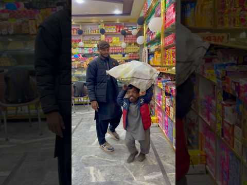 Waris ki shop pe Chor🥷🏻 Chori karne Aaya to funny🤣🤣🤣 video #funnyshorts #warisfun7699 ￼