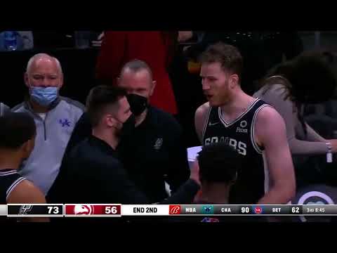 Raptors Legend Jakob Poeltl Casually Pulls Up From Half-Court To Beat The Buzzer 😳