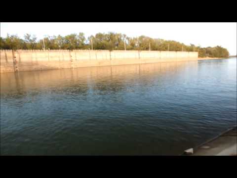 Pescuit in ecluza Portile de Fier II - Fly fishing on Iron Gates