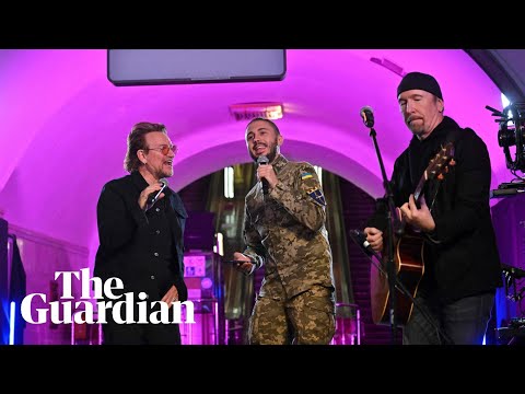 U2's Bono and the Edge give surprise concert in Kyiv metro