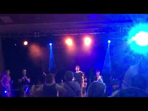 Blaskapelle EBB, Aber bitte mit Sahne, Eine ehrenwertes Haus - Udo Jürgens