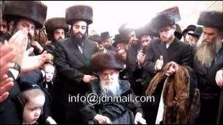 Download lagu Wedding Of A Great Grand Child of The Holein Rebbe - Kislev 5774 mp3