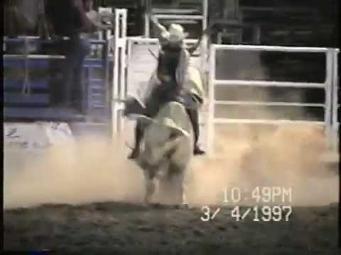 Heston Zonnie on Mighty White