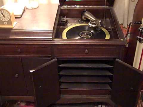 PAUL WHITEMAN - UNDERNEATH THE MELLOW MOON - ROARING 20'S VICTROLA