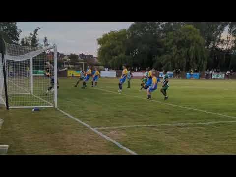 Preseason Friendly: Aylesbury Vale Dynamos v Aylesbury United