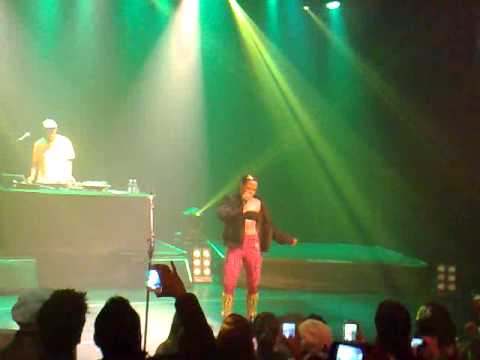 Flora Matos - Pretin