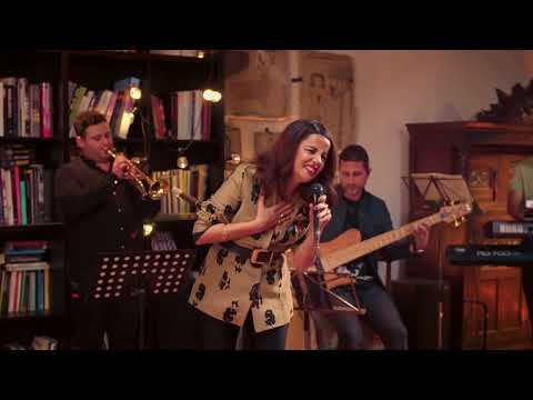 Ceylan Ertem & Duygu Soylu - Can Kenarı