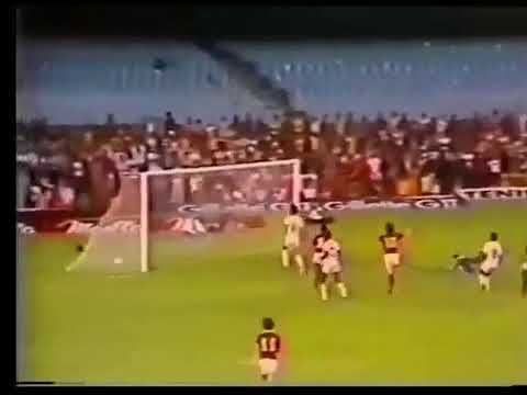 Claudio Adão (Flamengo) - 13/05/1979 - Flamengo 5x0 Bonsucesso - 1 gol
